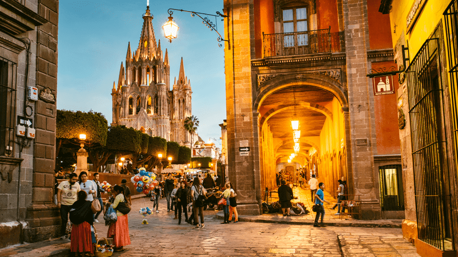 A Trip to San Miguel de Allende Is the Closest Thing to the Fountain of Youth