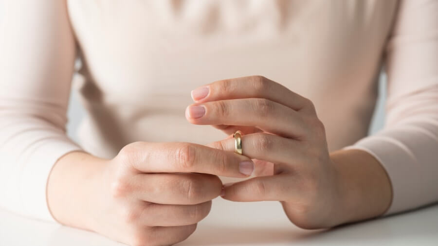 How to Survive Midlife Divorce (Plus What To Do With That Wedding Ring)