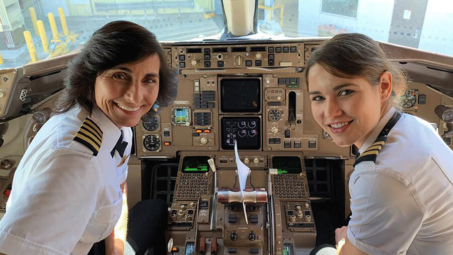 Meet Captain Wendy Rexon and Her Two Pilot Daughters | NextTribe