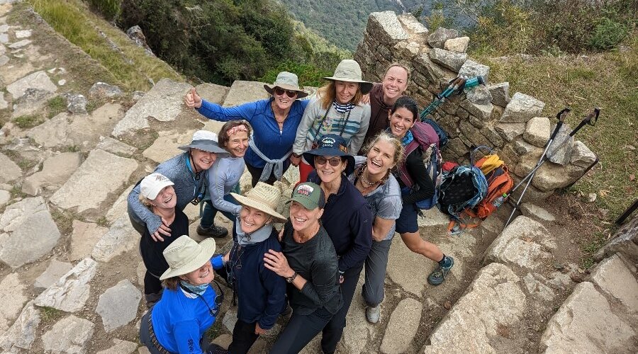 women hike the Inca trail