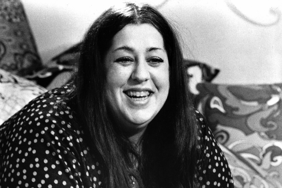 Cass Elliot’s Daughter Talks About the Star’s Bravery