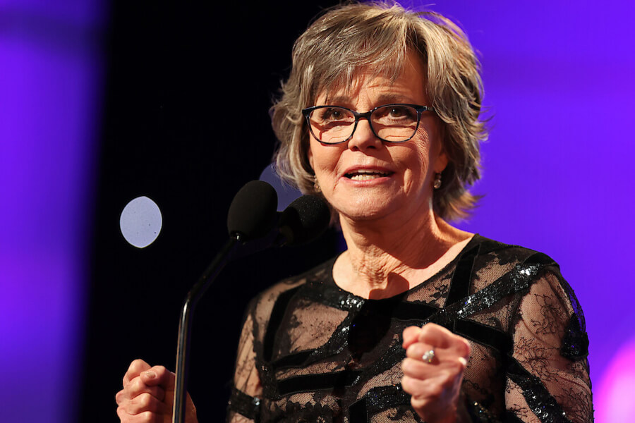 Sally Field’s Moving Acceptance Speech: “Easy Is Overrated!”