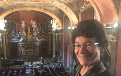 An Adventurous Widow Finds a New Traveling Companion